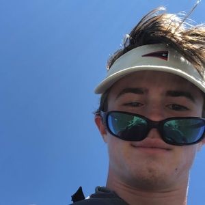 Meet your Posher, Max